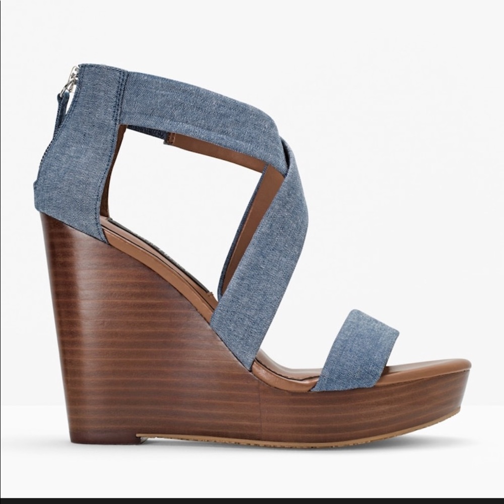 NWT WHBM Moon Chambray Wedges